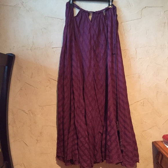 Possi Vibes Skirt - Picture 4 of 4